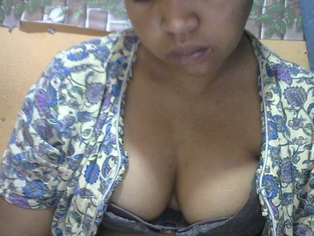 Sandiesexy live cam on BongaCams