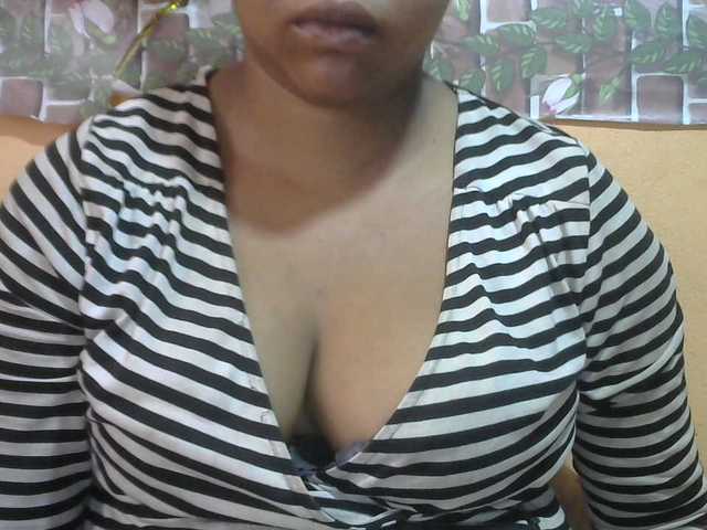 Sandiesexy live cam on BongaCams