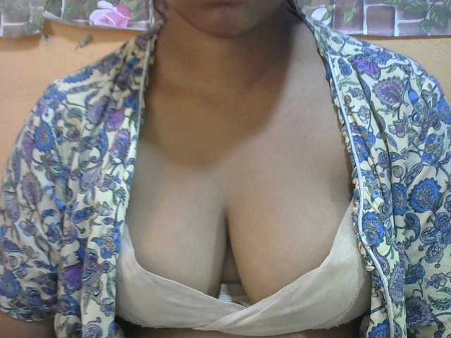 Sandiesexy live cam on BongaCams