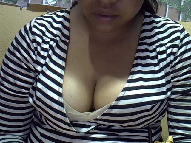 Sandiesexy live cam on BongaCams