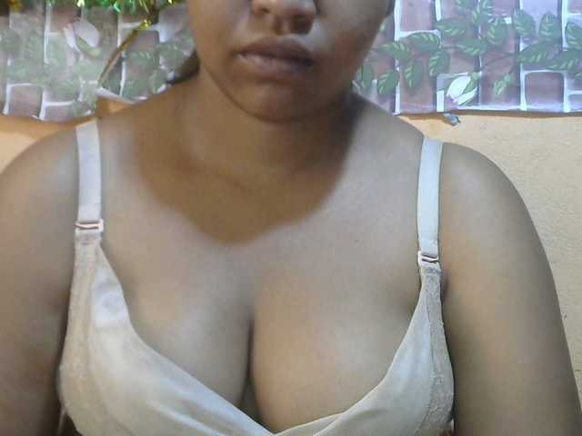 Sandiesexy live cam on BongaCams