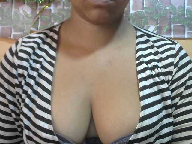 Sandiesexy live cam on BongaCams