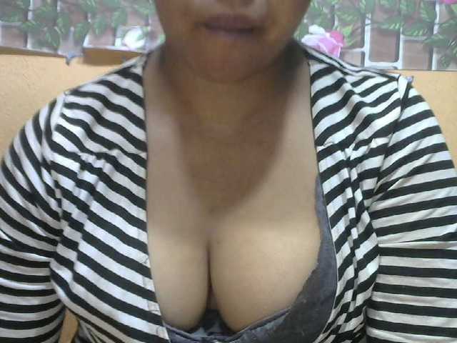 Sandiesexy live cam on BongaCams