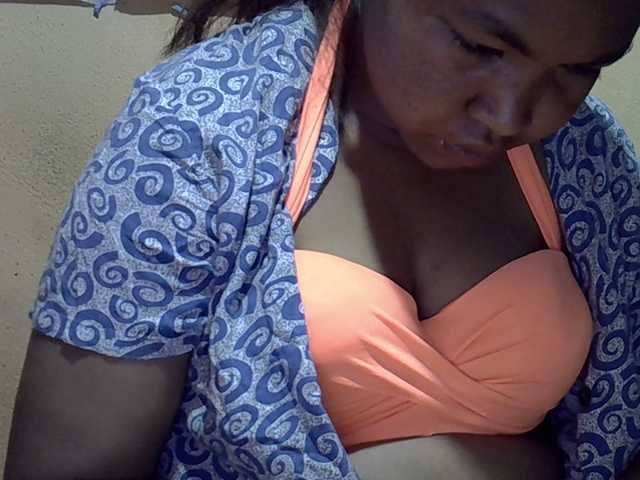 Sandiesexy live cam on BongaCams