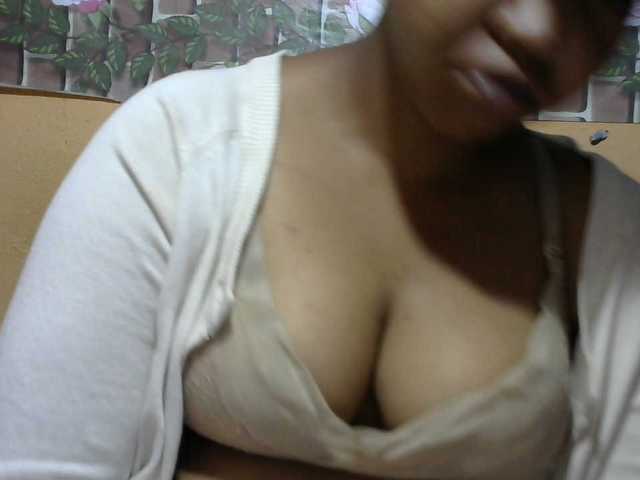 Sandiesexy live cam on BongaCams