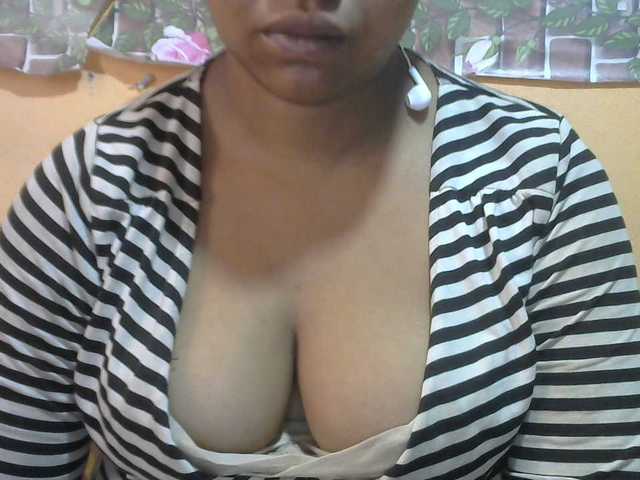 Sandiesexy live cam on BongaCams