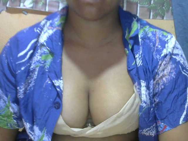 Sandiesexy live cam on BongaCams