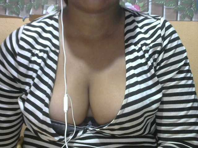 Sandiesexy live cam on BongaCams