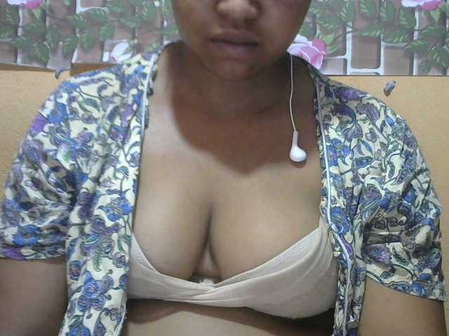 Sandiesexy live cam on BongaCams