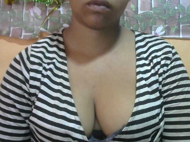Sandiesexy live cam on BongaCams