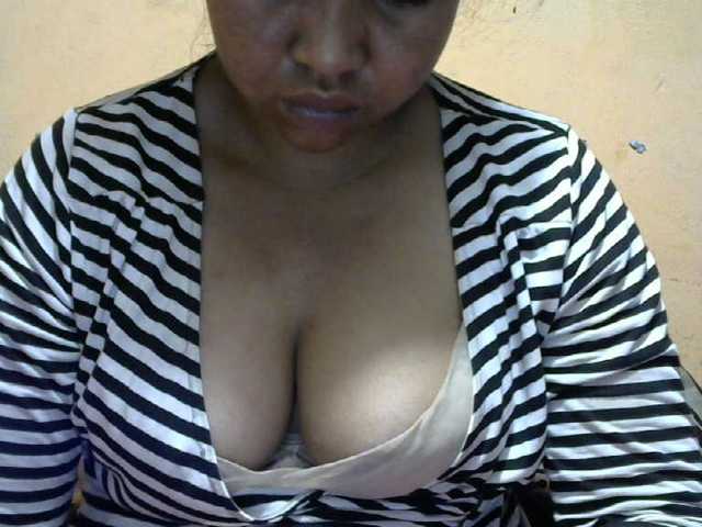Sandiesexy live cam on BongaCams