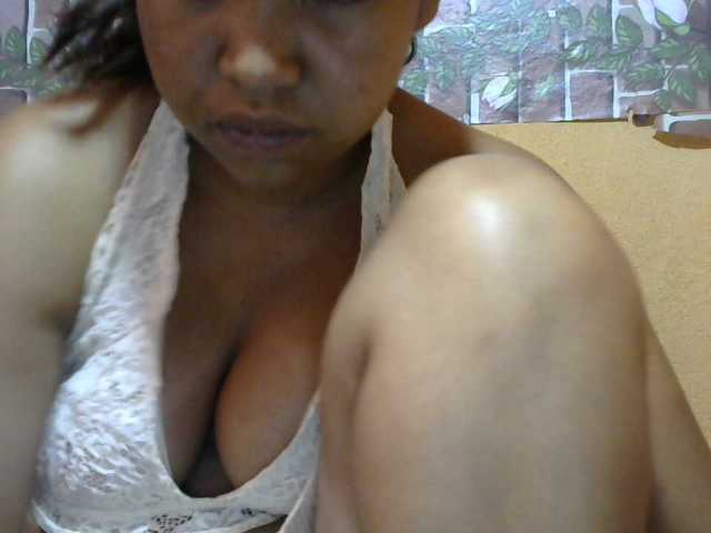 Sandiesexy live cam on BongaCams