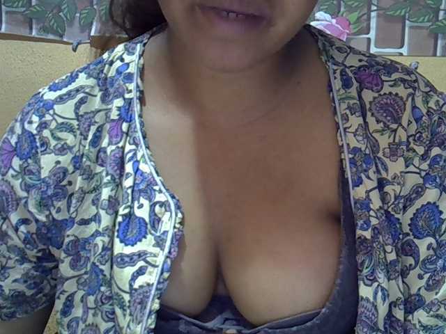 Sandiesexy live cam on BongaCams