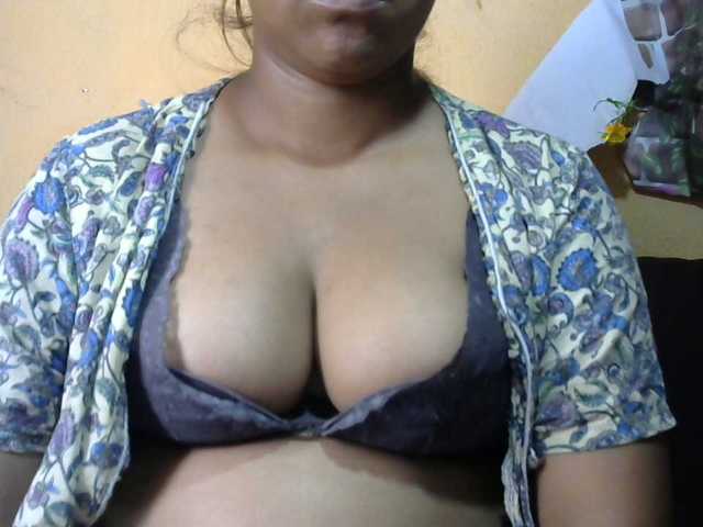 Sandiesexy live cam on BongaCams