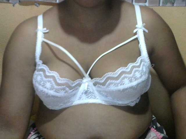 Sandiesexy live cam on BongaCams