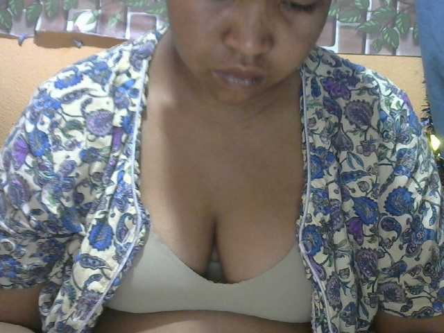 Sandiesexy live cam on BongaCams