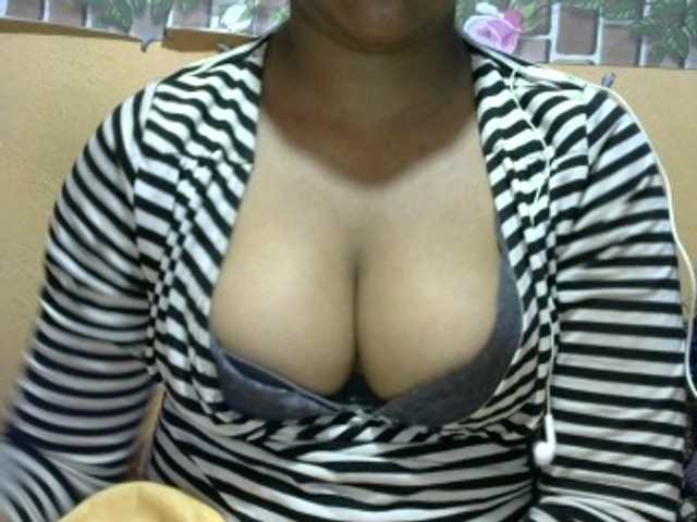 Sandiesexy live cam on BongaCams