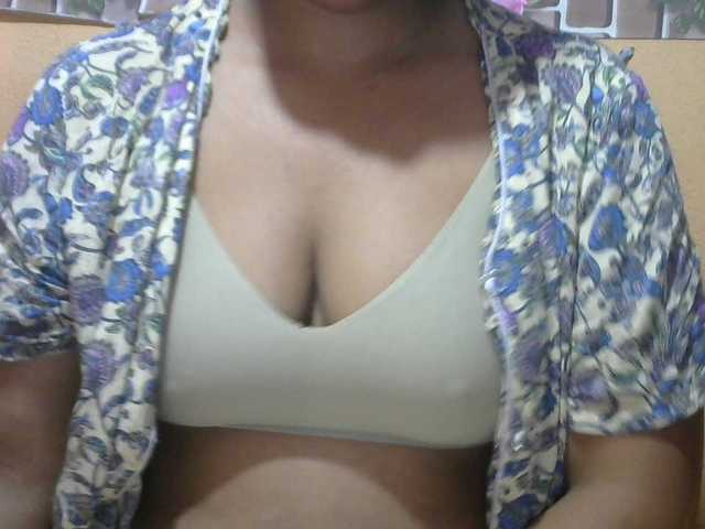 Sandiesexy live cam on BongaCams