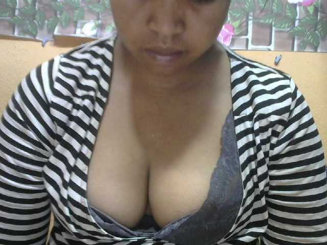 Sandiesexy live cam on BongaCams