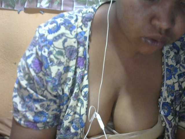 Sandiesexy live cam on BongaCams