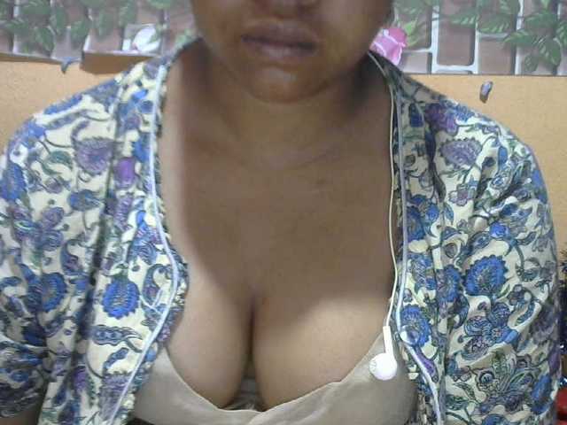 Sandiesexy live cam on BongaCams