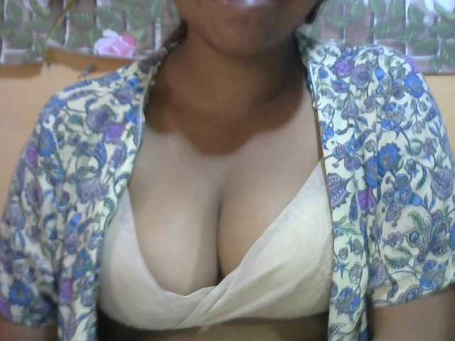 Sandiesexy live cam on BongaCams