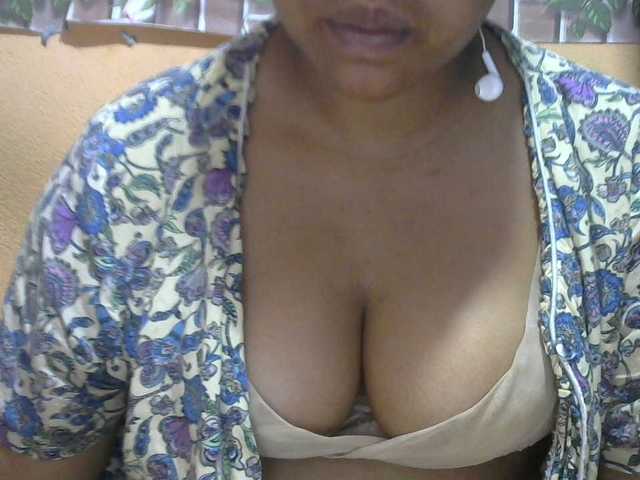 Sandiesexy live cam on BongaCams