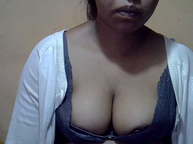 Sandiesexy, en directo ahora en BongaCams