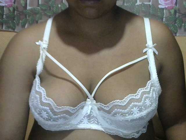 Sandiesexy live cam on BongaCams