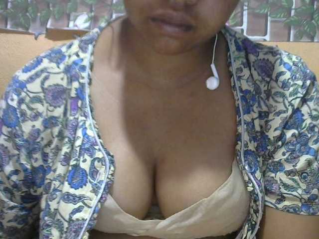 Sandiesexy live cam on BongaCams