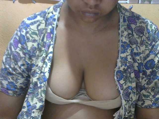 Sandiesexy live cam on BongaCams