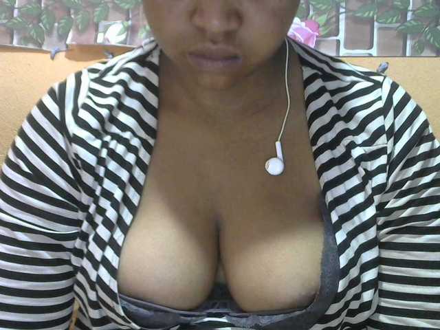 Sandiesexy live cam on BongaCams