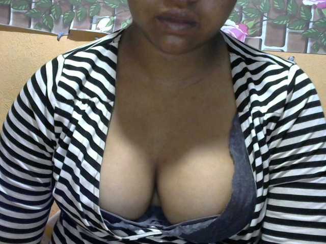 Sandiesexy live cam on BongaCams