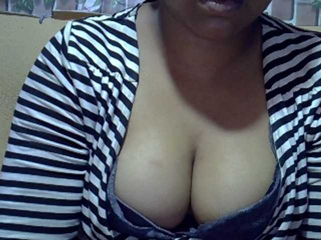 Sandiesexy live cam on BongaCams