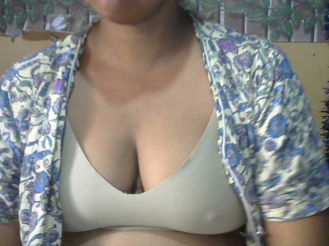 Sandiesexy live cam on BongaCams