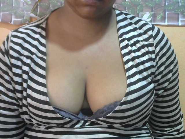 Sandiesexy live cam on BongaCams