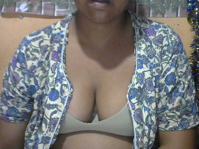 Sandiesexy live cam on BongaCams