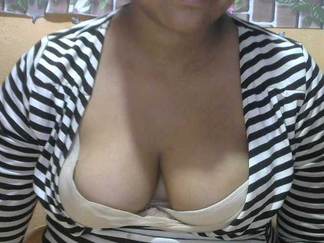 Sandiesexy live cam on BongaCams