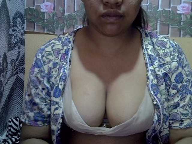 Sandiesexy live cam on BongaCams