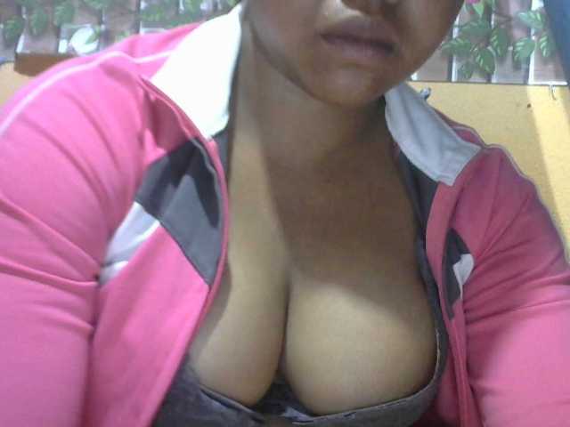 Sandiesexy live cam on BongaCams