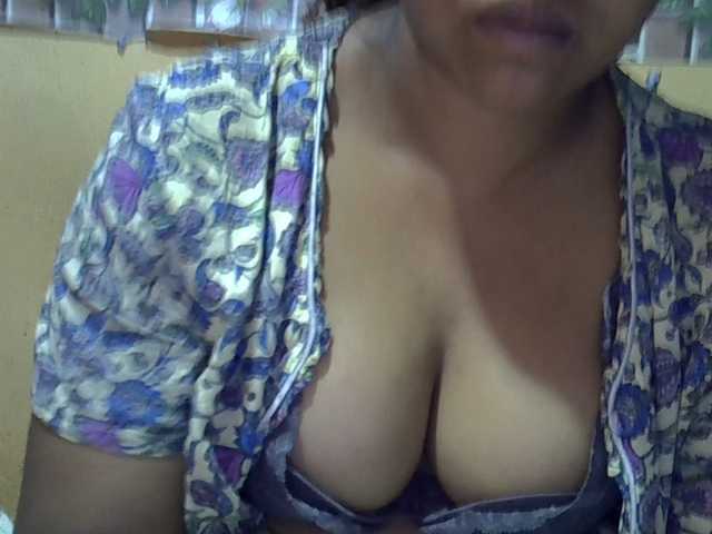 Sandiesexy live cam on BongaCams