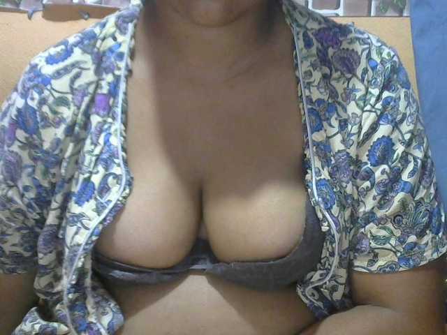 Sandiesexy live cam on BongaCams