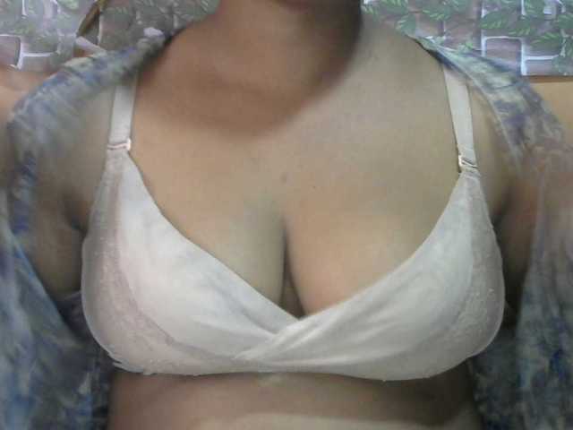 Sandiesexy live cam on BongaCams