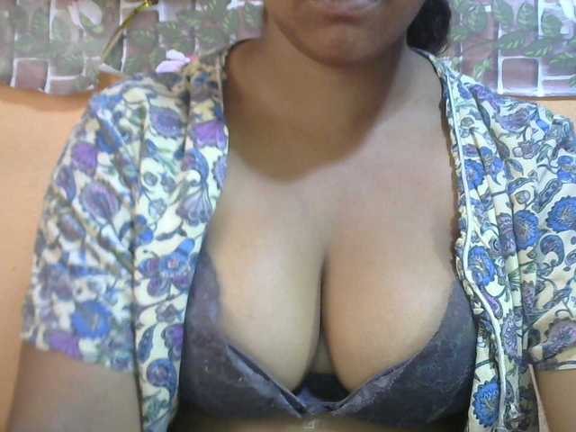 Sandiesexy live cam on BongaCams