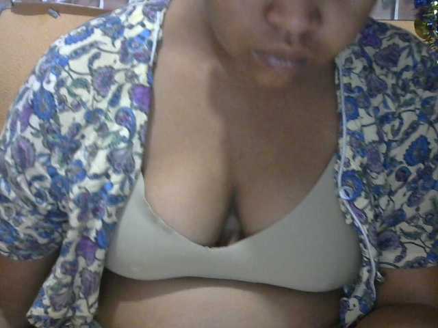 Sandiesexy live cam on BongaCams