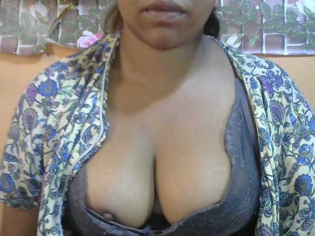 Sandiesexy live cam on BongaCams