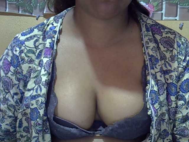Sandiesexy live cam on BongaCams