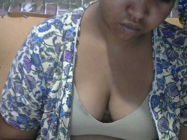 Sandiesexy live cam on BongaCams