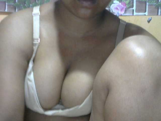 Sandiesexy live cam on BongaCams
