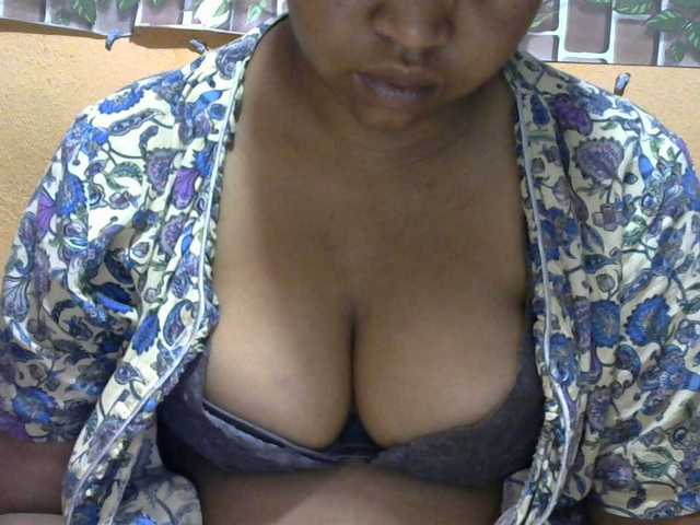 Sandiesexy live cam on BongaCams